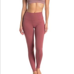 Like New Alo Yoga Airbrush High Waist Leggings
